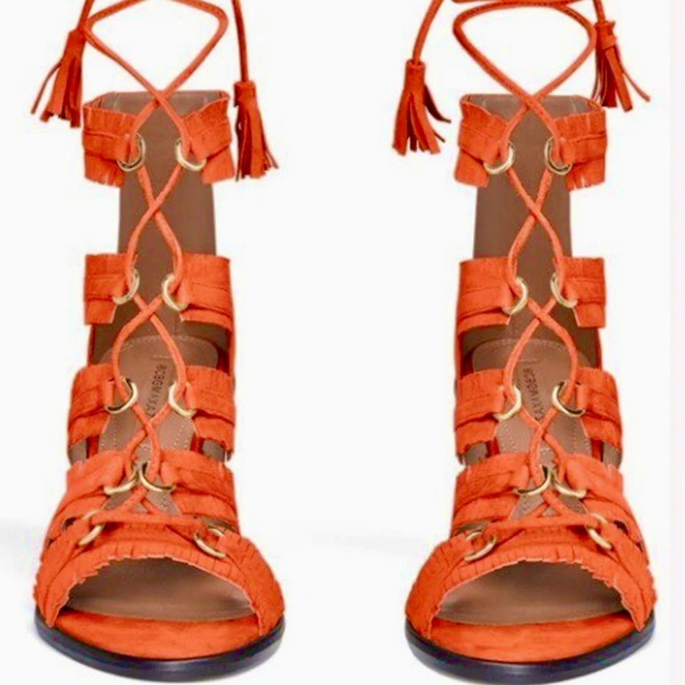 NWT BCBG MaxAzaria Amari Block Heel Sandals